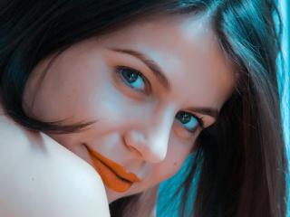 Picture of the sexy profile of SophiaGreens, for a very hot webcam live show !