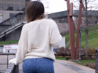 TynaHelenne - Webcam hard avec une Splendide jeune jeune model très sexy ayant le sexe totalement tondu sur la plateforme Xlove 